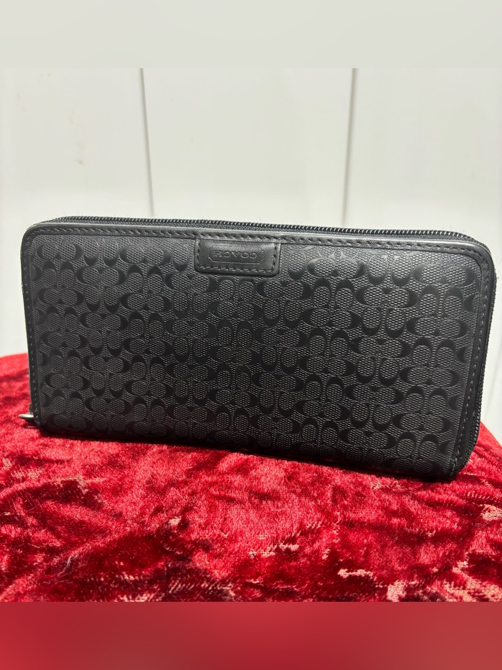 Coach black kissing Cs long accordion wallet